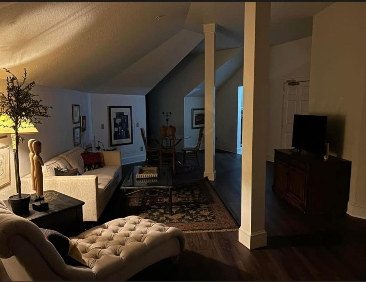 The Currier Inn Грили Экстерьер фото