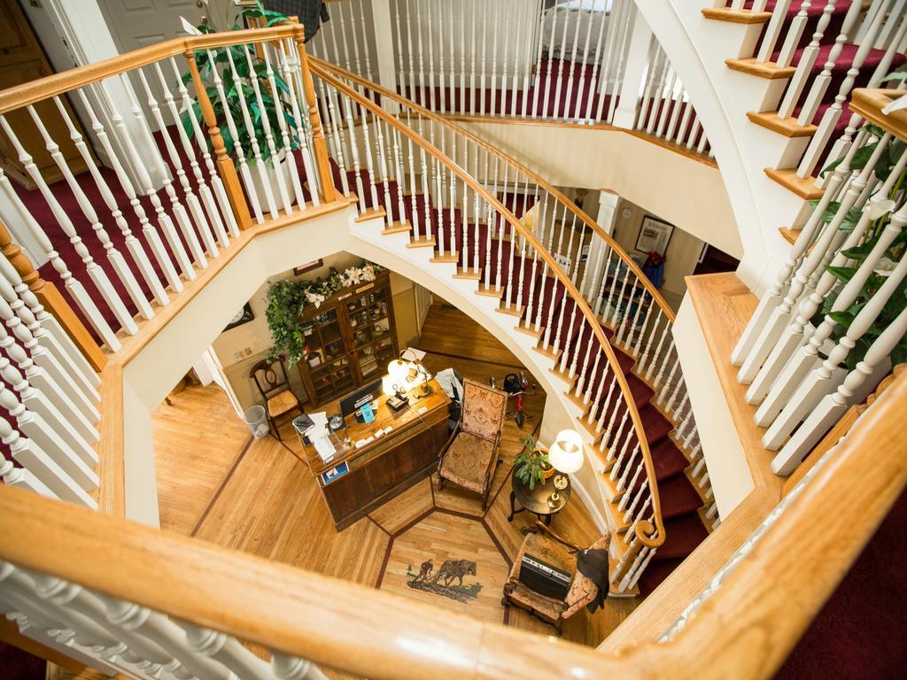 The Currier Inn Грили Экстерьер фото